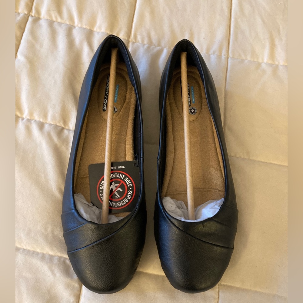 NWT size 9.5 Slip-Resistant Sketchers For Work Black Flats